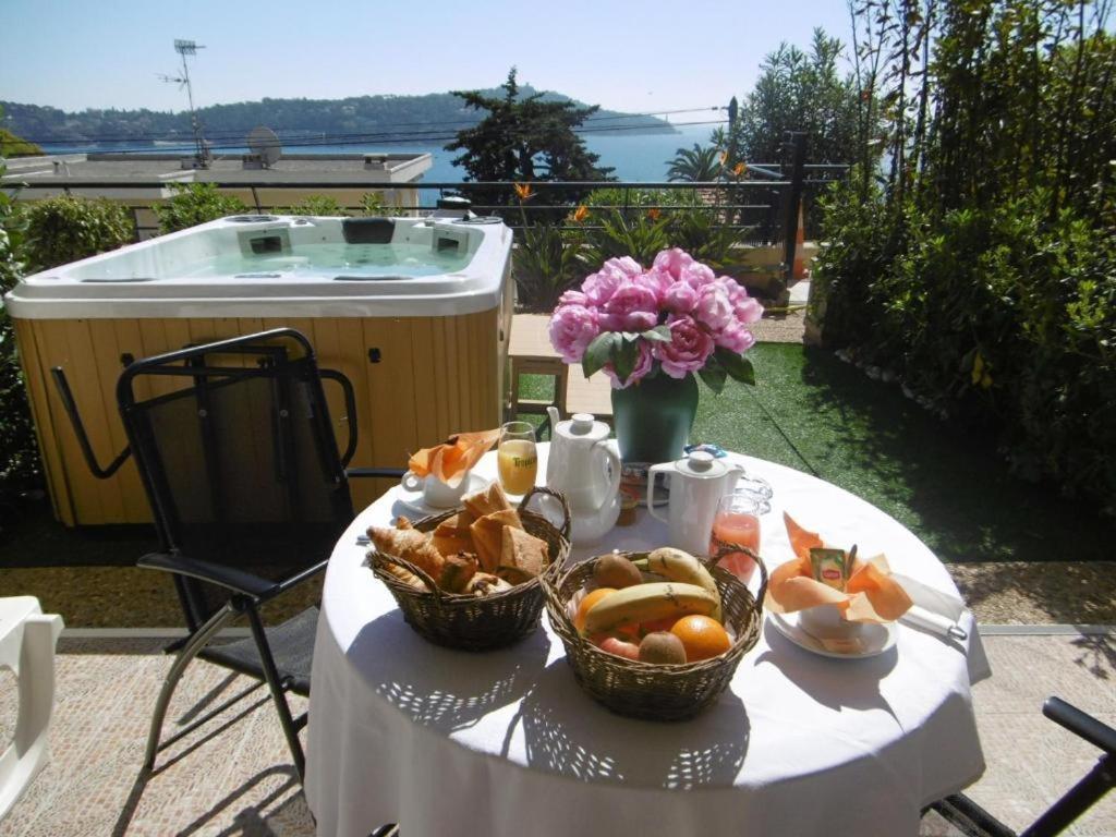Hotel La Flore วีลล์ฟรองซ์-ซูร์-แมร์ ภายนอก รูปภาพ